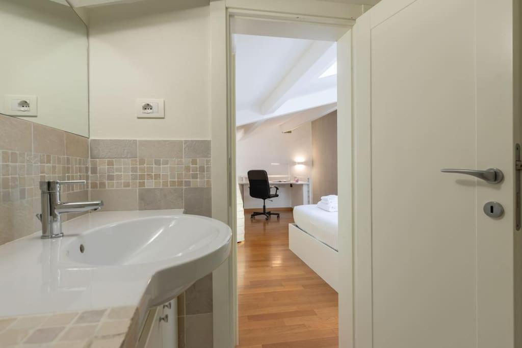 Ammirato Duplex In ฟลอเรนซ์ ภายนอก รูปภาพ