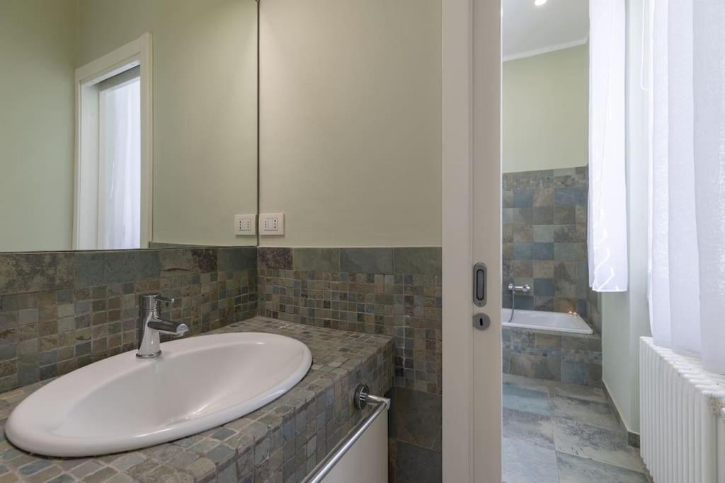 Ammirato Duplex In ฟลอเรนซ์ ภายนอก รูปภาพ